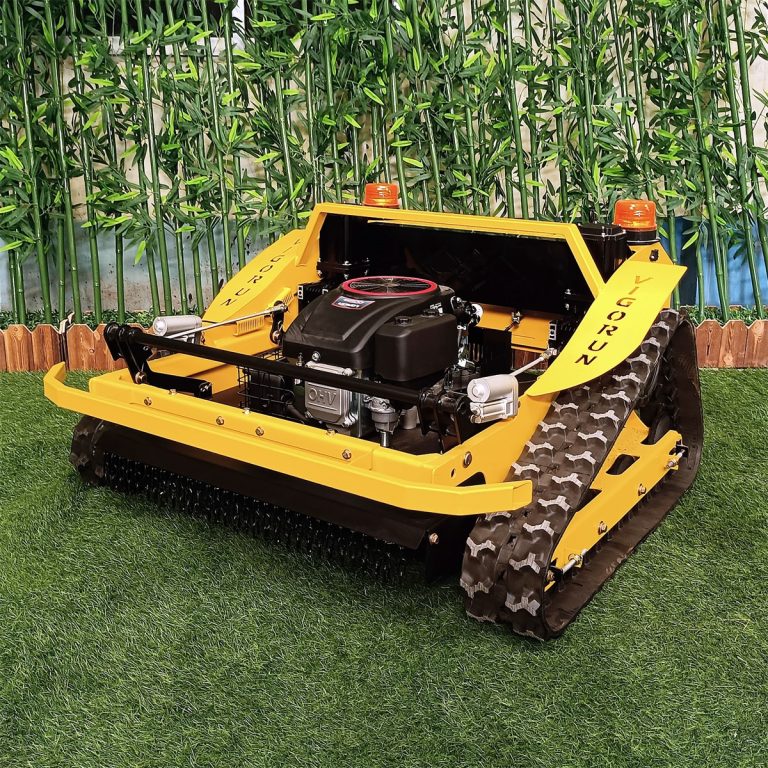 remote control track-mounted cutting grass machine for forest farm